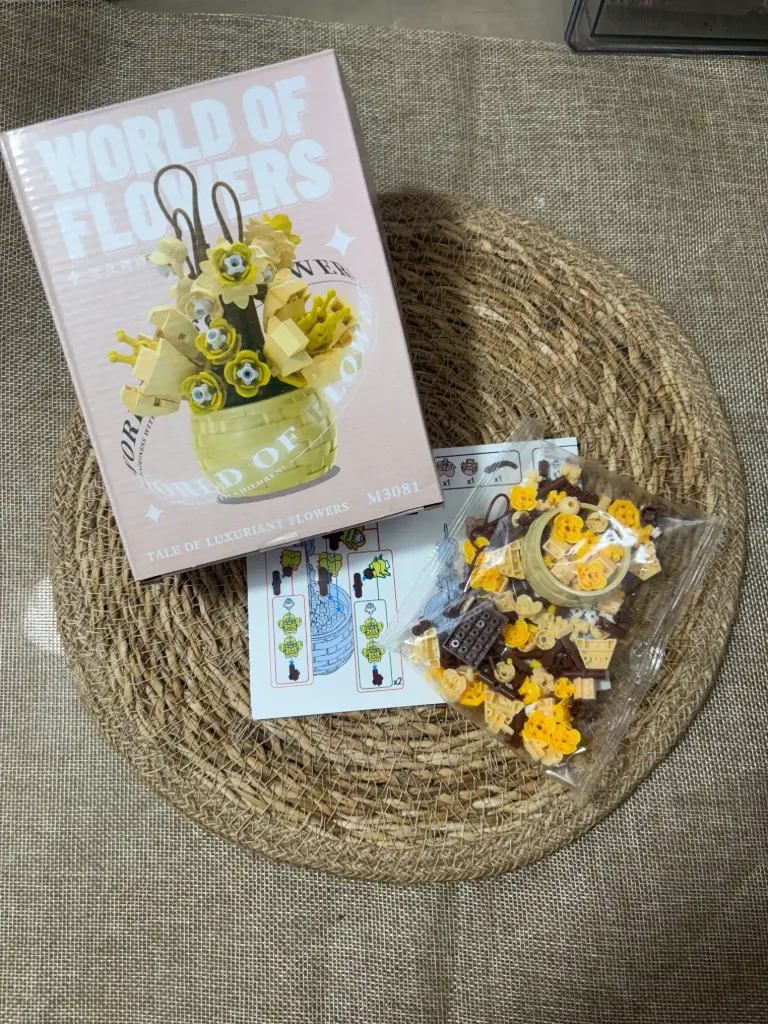 World of flowers brown-LEGO DIY Kit